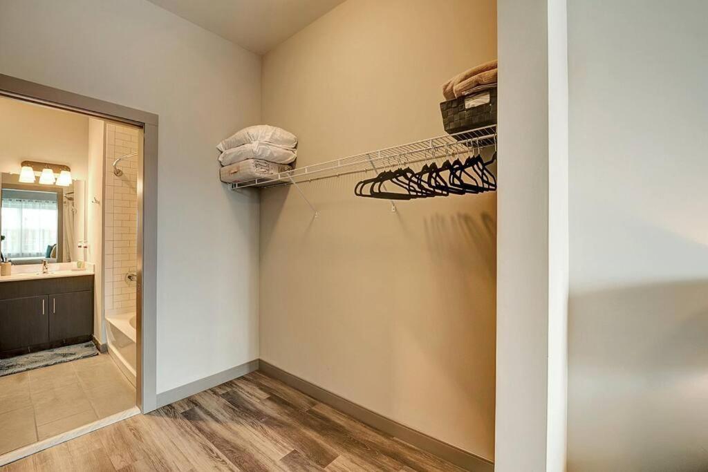 哈肯萨克Huge 2 Bed 2 Bath Easy Ride To Nyc & Parking公寓 外观 照片